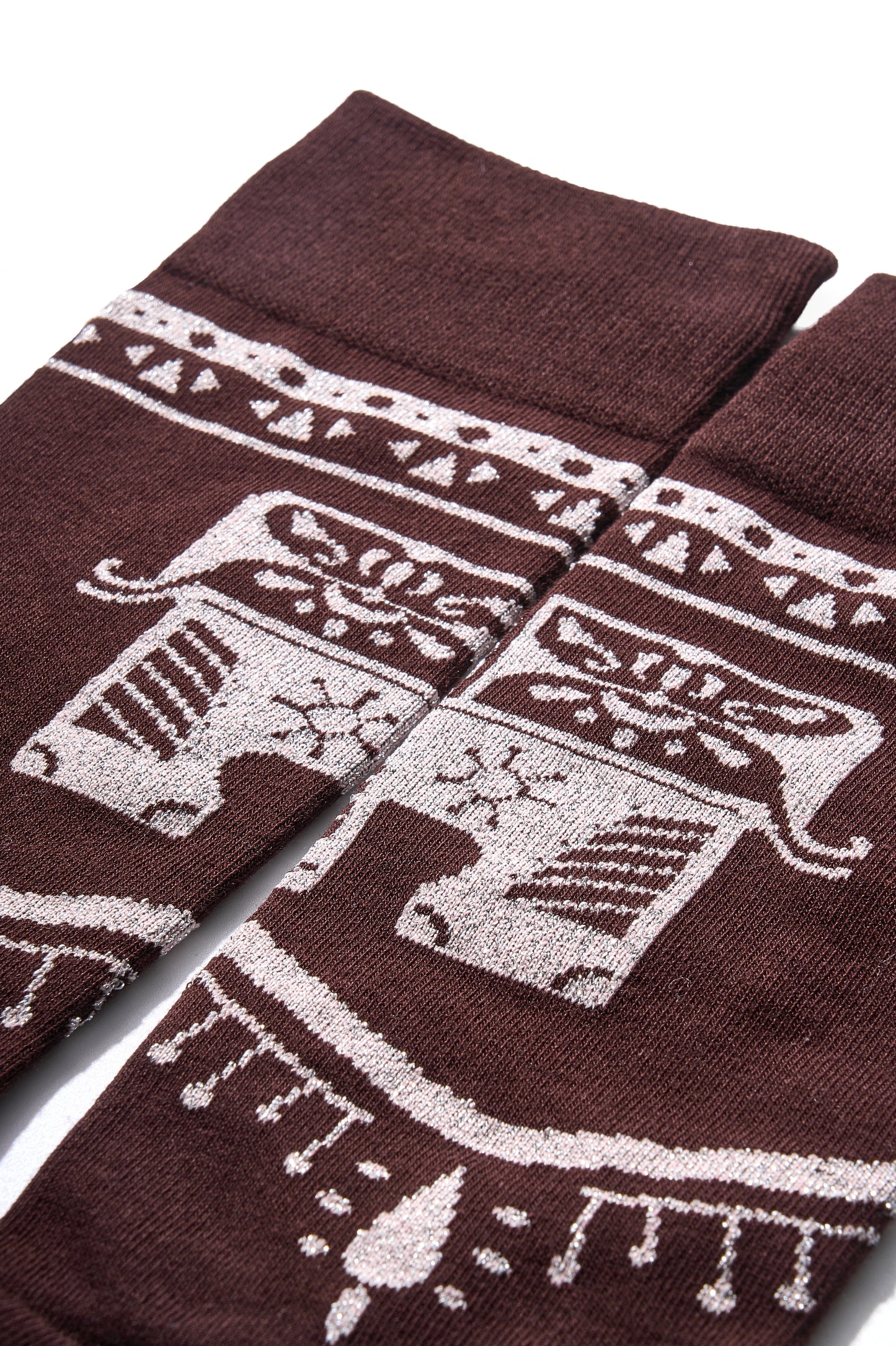 Elephant with Raised Trunk | FeliX Cotton Crew Socks Gift Box